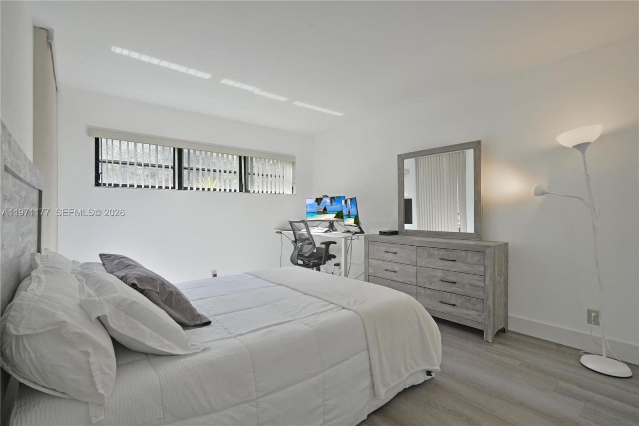 7531 NW 79th Ave , Unit 205, Tamarac, FL 33321 Photo