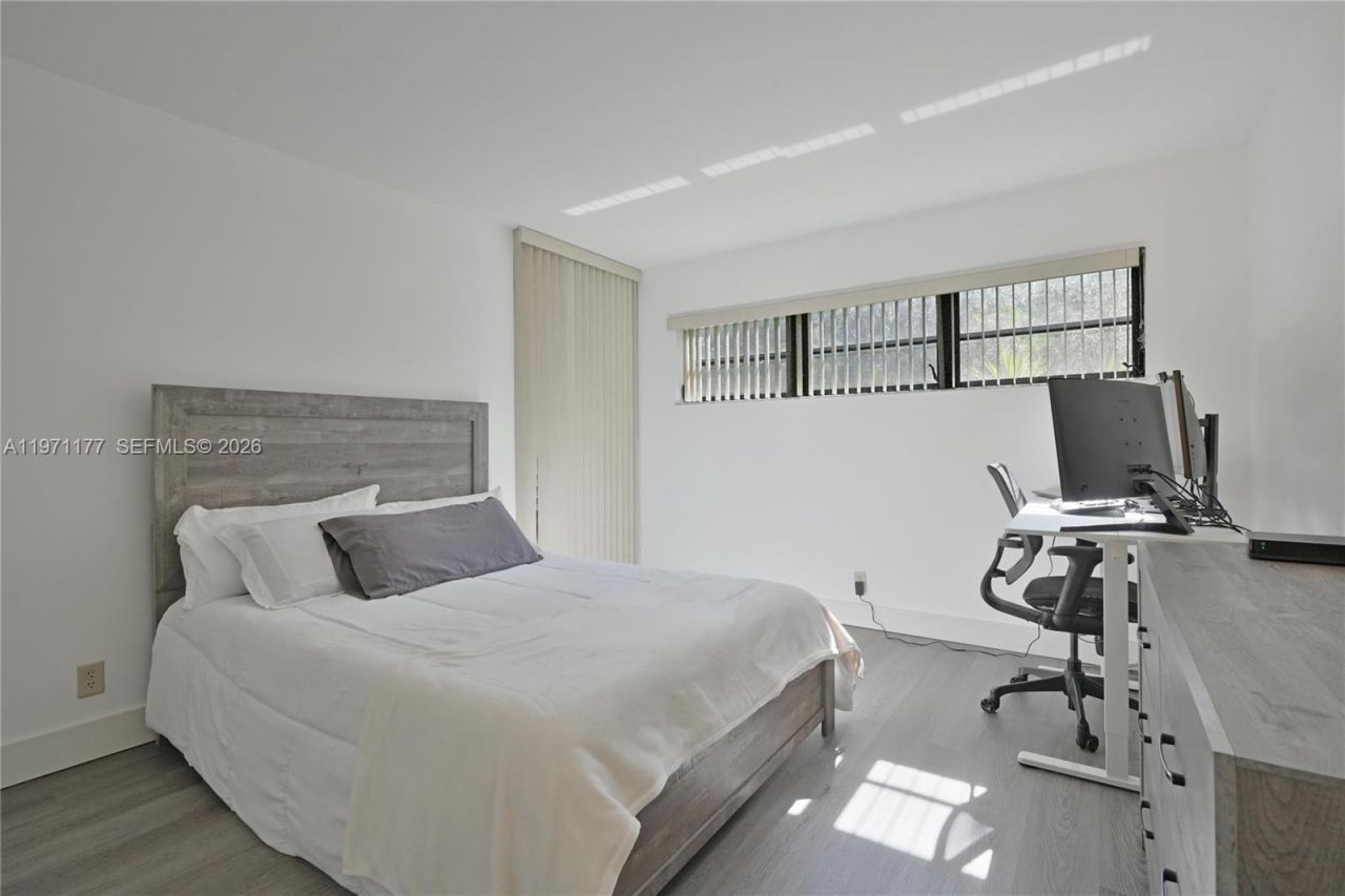 7531 NW 79th Ave , Unit 205, Tamarac, FL 33321 Photo