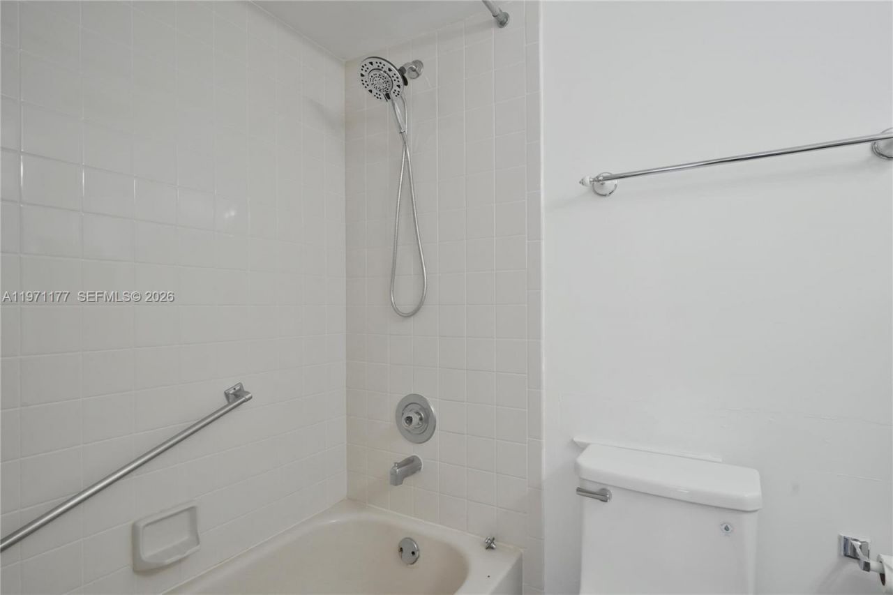 7531 NW 79th Ave , Unit 205, Tamarac, FL 33321 Photo