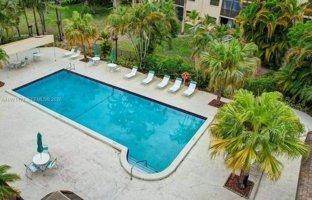 7531 NW 79th Ave , Unit 205, Tamarac, FL 33321 Photo