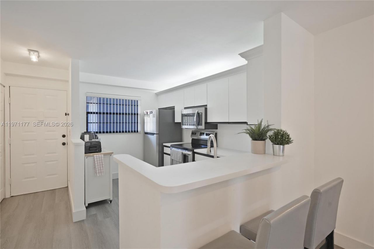 7531 NW 79th Ave , Unit 205, Tamarac, FL 33321 Photo