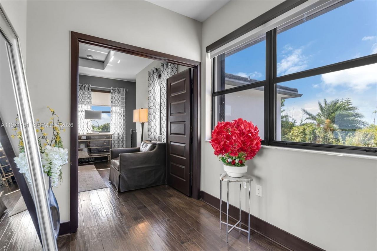 16184 SW 136th Way, Unit 16184, Miami, FL 33196 Photo