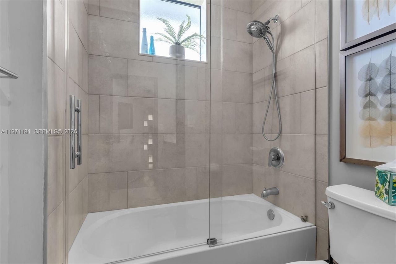 16184 SW 136th Way, Unit 16184, Miami, FL 33196 Photo