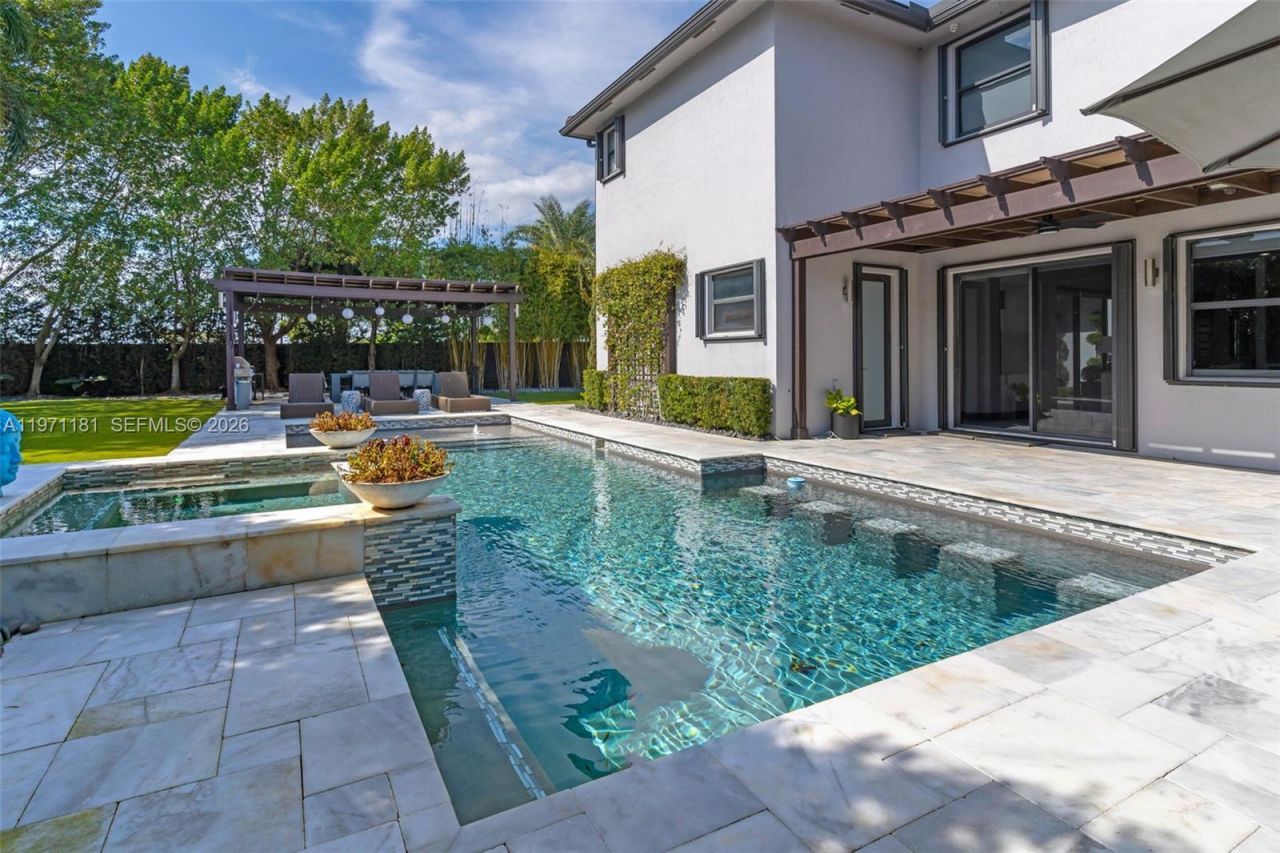 16184 SW 136th Way, Unit 16184, Miami, FL 33196 Photo