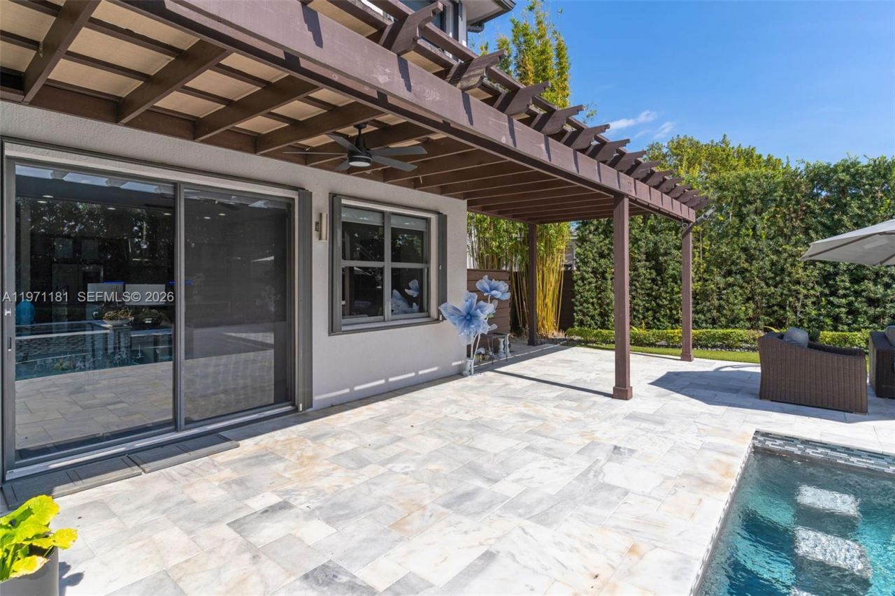 16184 SW 136th Way, Unit 16184, Miami, FL 33196 Photo