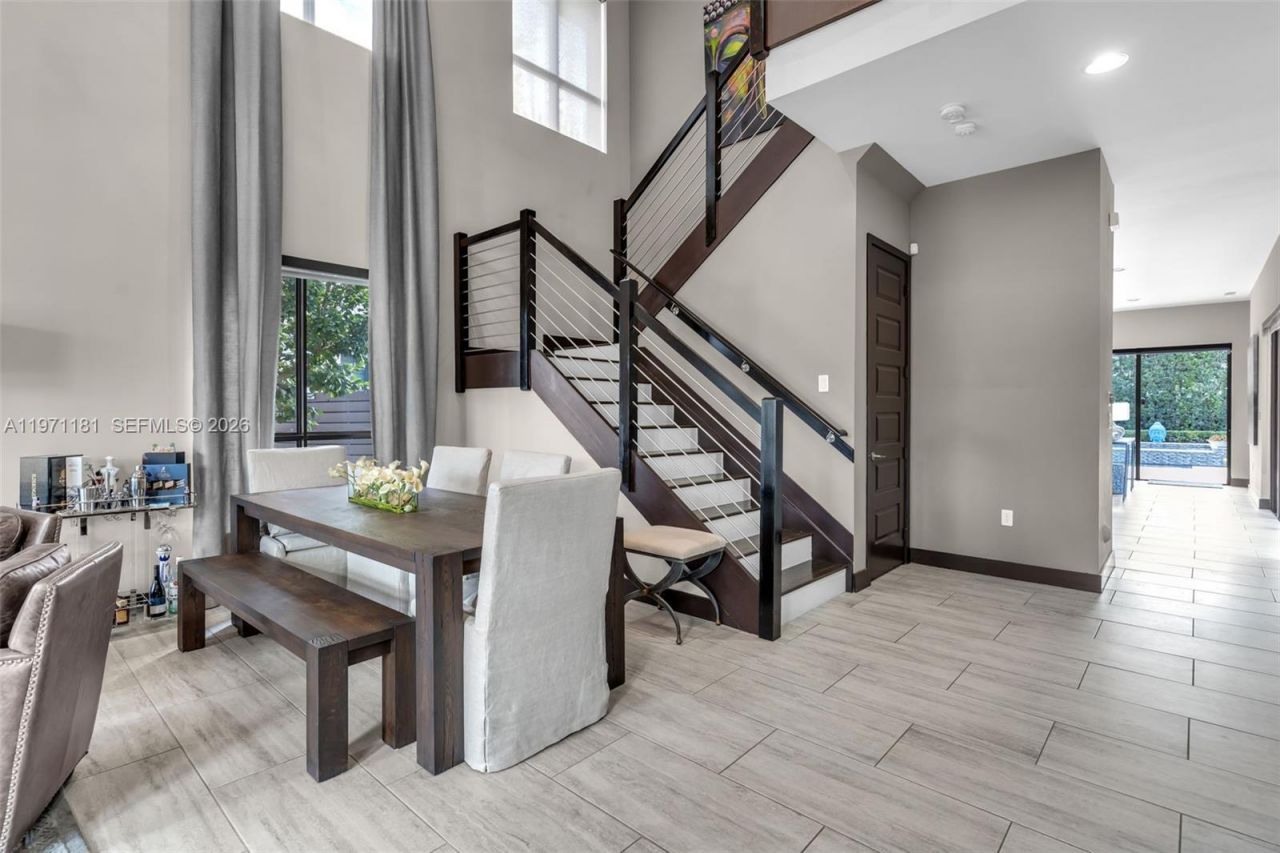 16184 SW 136th Way, Unit 16184, Miami, FL 33196 Photo