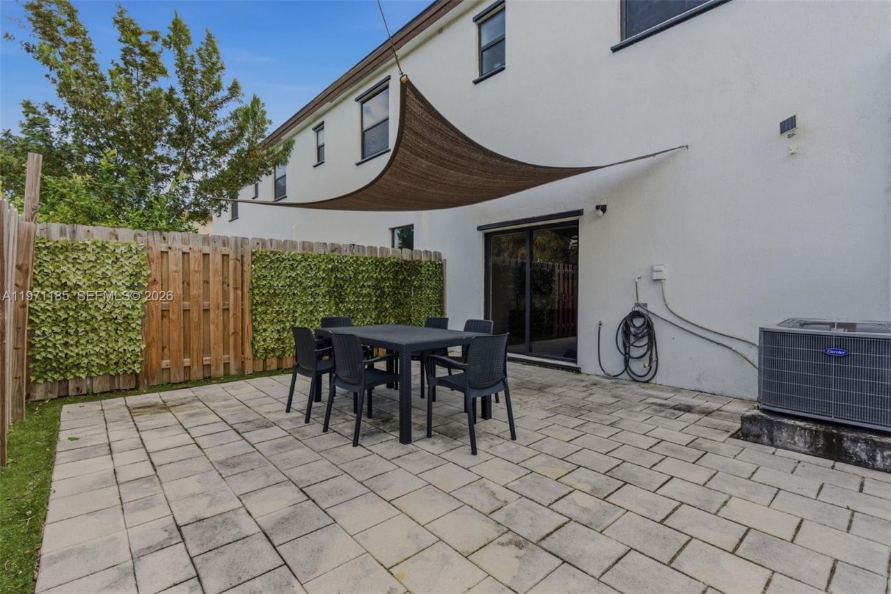 10009 SW 228th Ter , Unit ., Miami, FL 33190 Photo