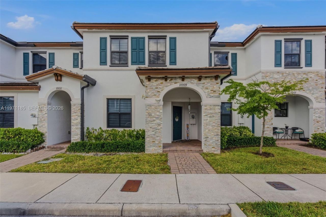 10009 SW 228th Ter , Unit ., Miami, FL 33190 Photo