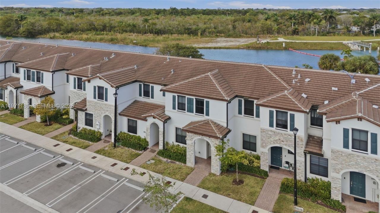 10009 SW 228th Ter , Unit ., Miami, FL 33190 Photo