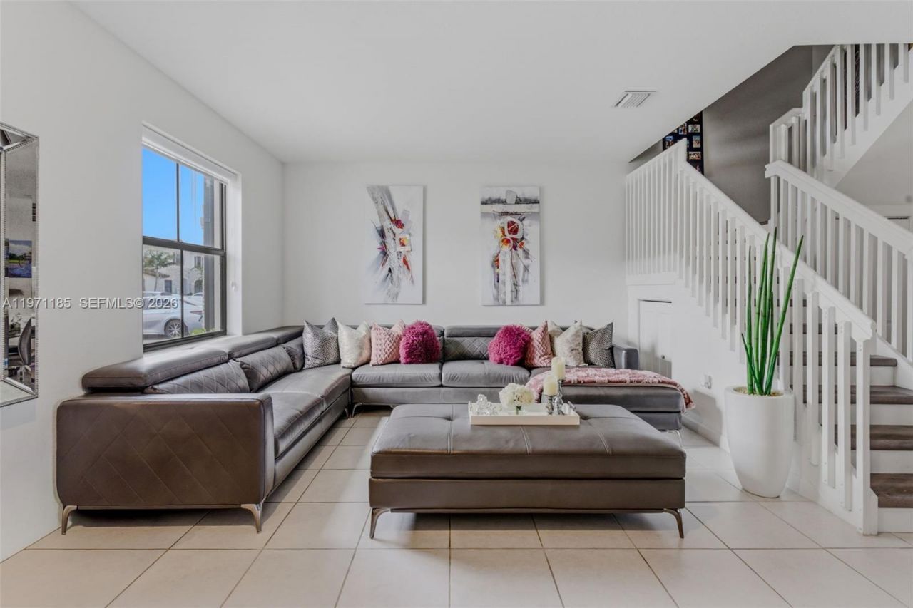 10009 SW 228th Ter, Unit ., Miami, FL 33190 Photo