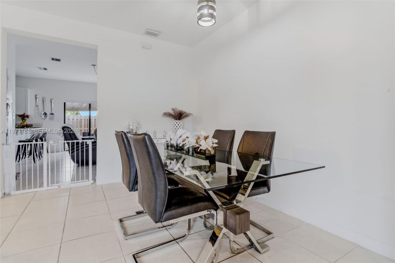 10009 SW 228th Ter, Unit ., Miami, FL 33190 Photo