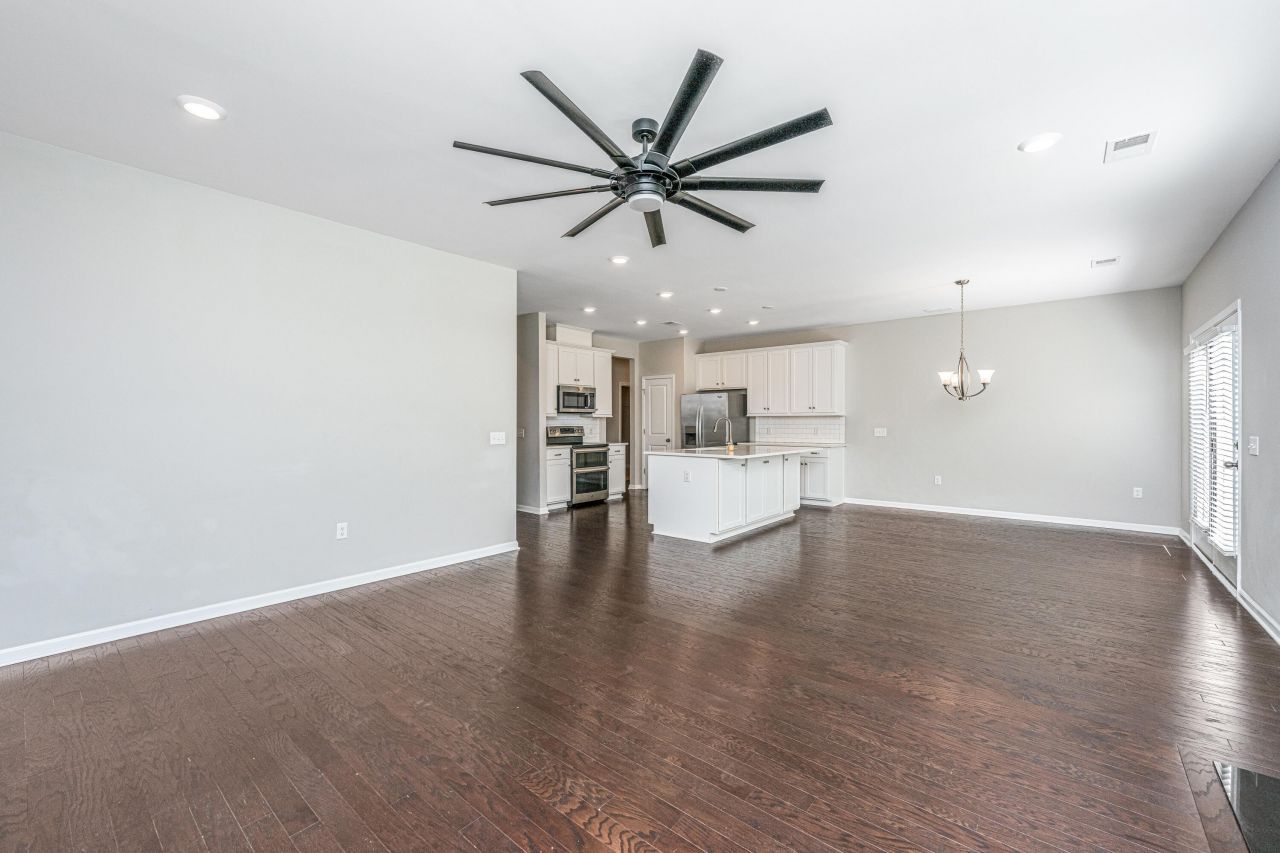 120 Lakelyn Road Photo 12