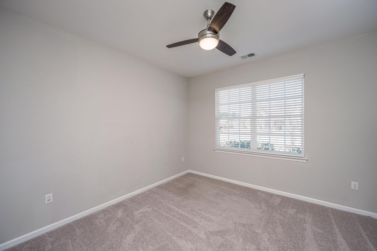 120 Lakelyn Road Photo 20