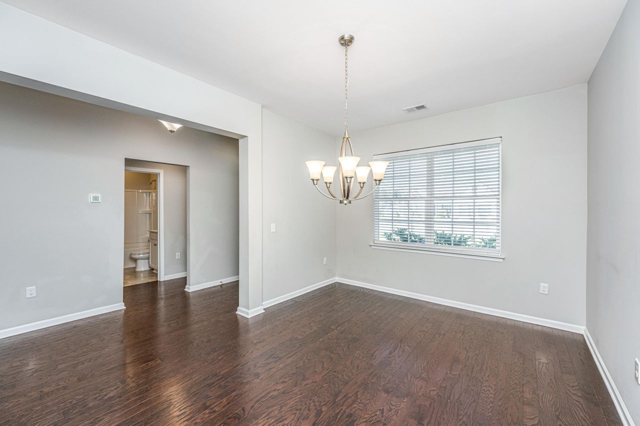 120 Lakelyn Road Photo 5