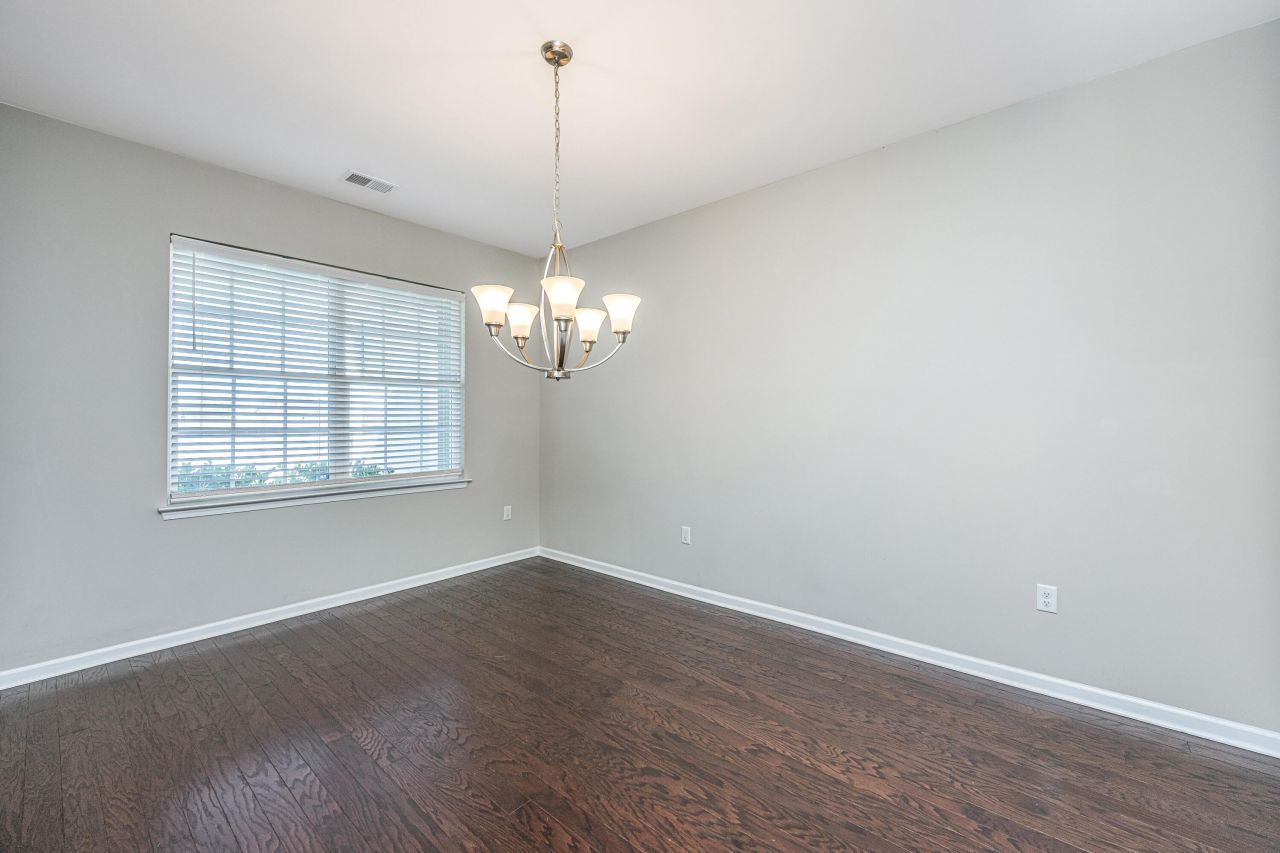 120 Lakelyn Road Photo 6