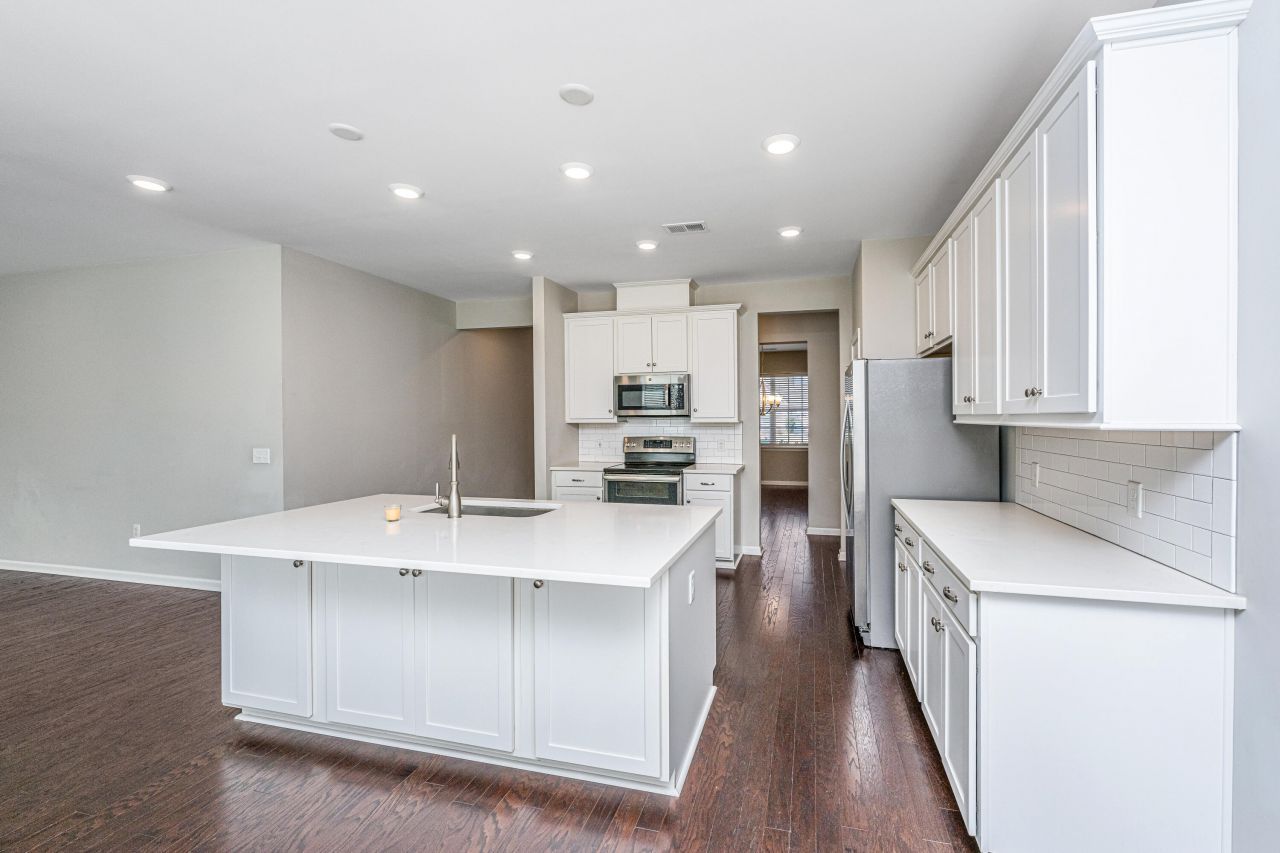 120 Lakelyn Road Photo 7