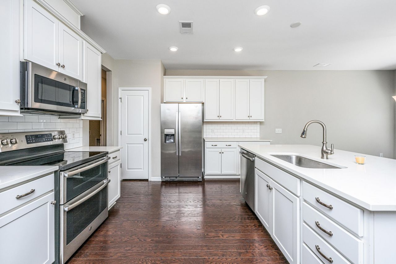 120 Lakelyn Road Photo 9