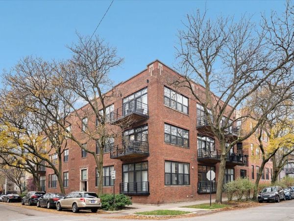 1670 N Claremont Avenue, Unit 209, Chicago, IL 60647
