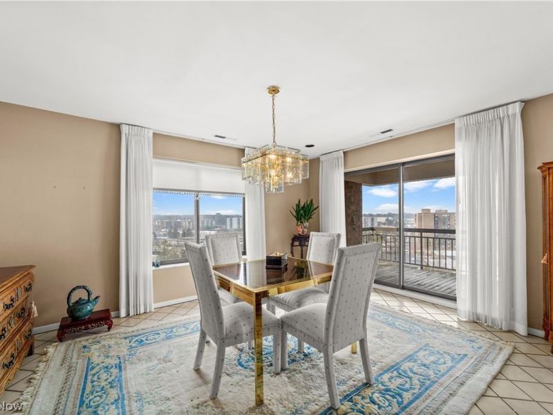 27500 Cedar Road, Unit 708, Beachwood, OH 44122 Photo 10