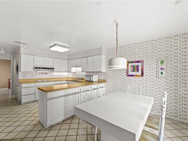 27500 Cedar Road, Unit 708, Beachwood, OH 44122 Photo 17