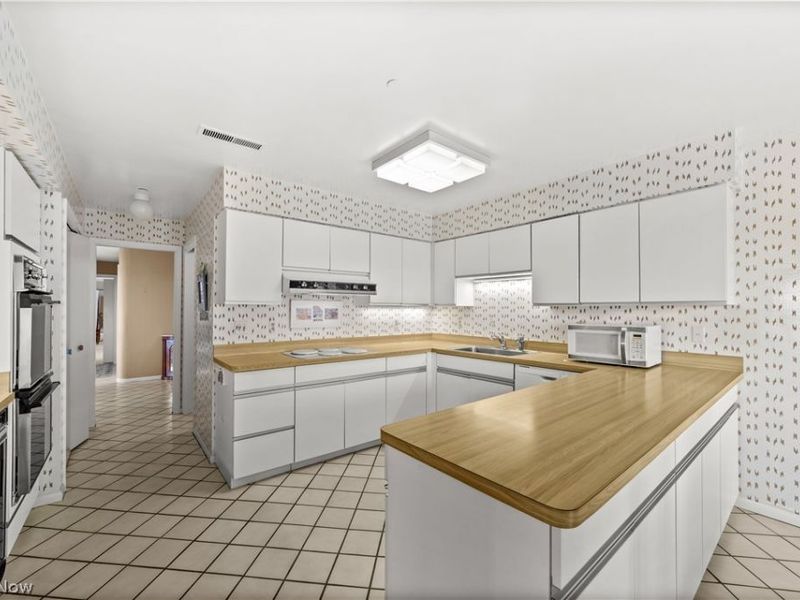 27500 Cedar Road, Unit 708, Beachwood, OH 44122 Photo 18