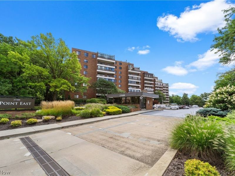 27500 Cedar Road, Unit 708, Beachwood, OH 44122 Photo 2