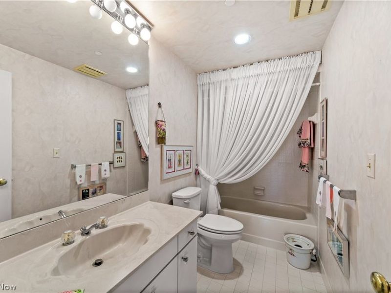 27500 Cedar Road, Unit 708, Beachwood, OH 44122 Photo 24