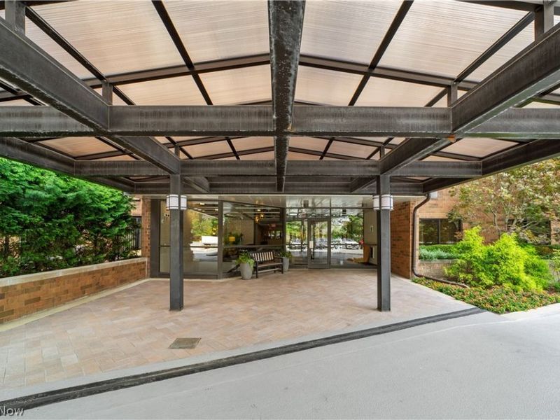 27500 Cedar Road, Unit 708, Beachwood, OH 44122 Photo 3