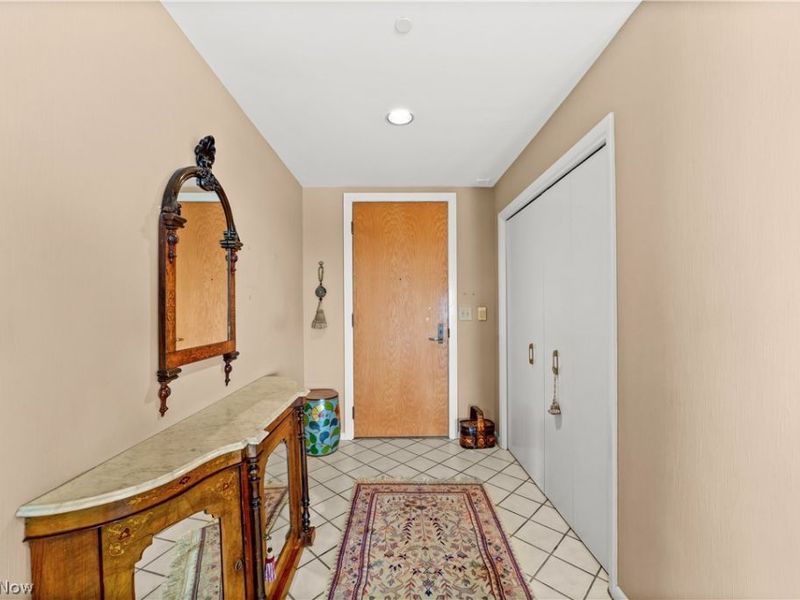 27500 Cedar Road, Unit 708, Beachwood, OH 44122 Photo 6