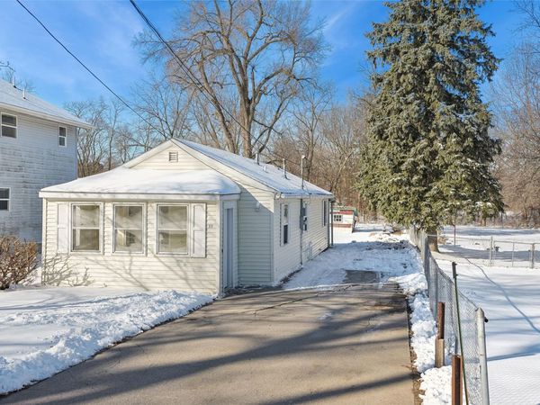 311 Hatch Street, Newton, IA 50208