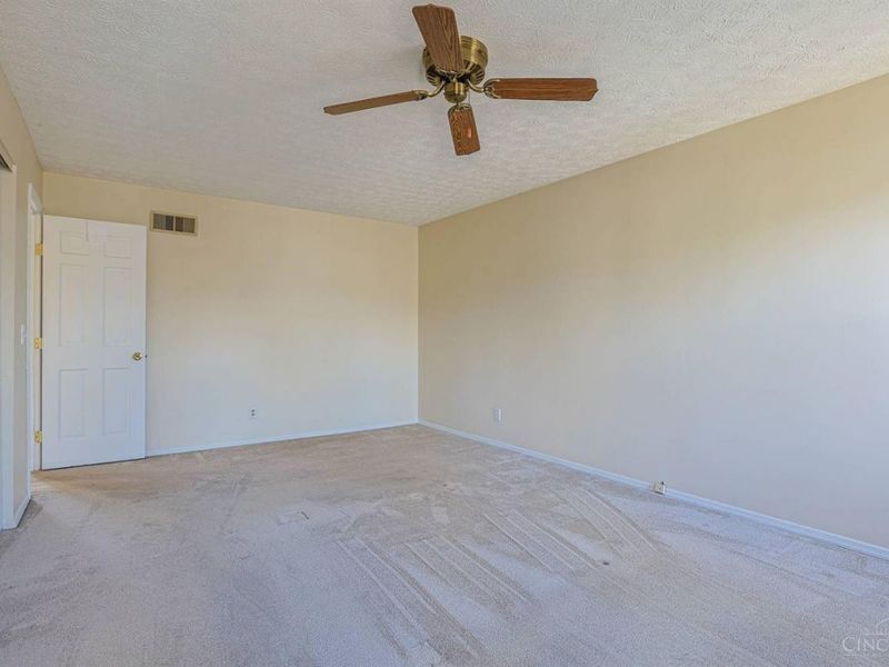 3670 Centurion Drive, Cincinnati, OH 45211 Photo 24