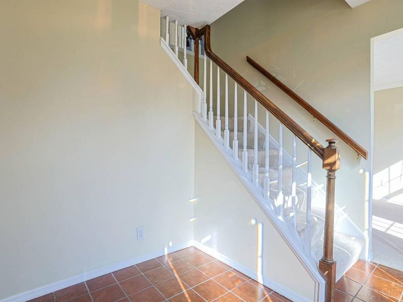 3670 Centurion Drive, Cincinnati, OH 45211 Photo 4