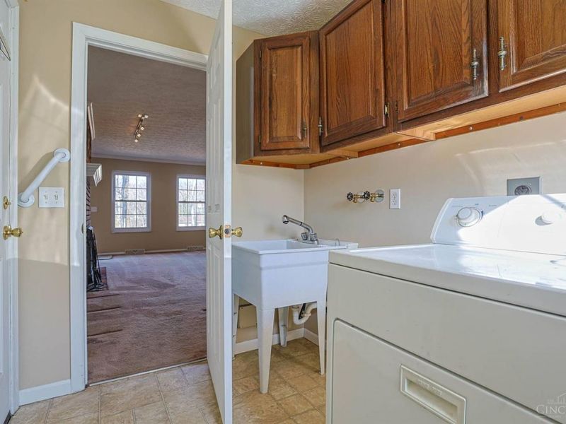 3670 Centurion Drive, Cincinnati, OH 45211 Photo 40