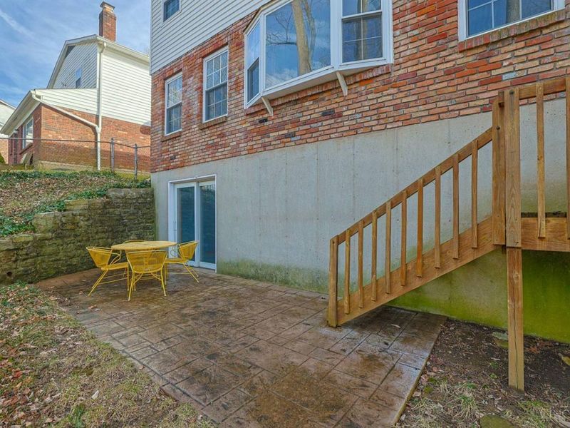 3670 Centurion Drive, Cincinnati, OH 45211 Photo 56