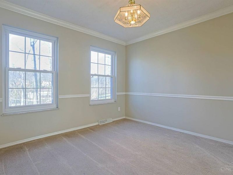3670 Centurion Drive, Cincinnati, OH 45211 Photo 9