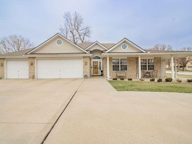 3824 S Milton Drive, Independence, MO 64055