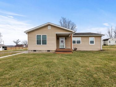 478 Larue Road, Paris, KY 40361