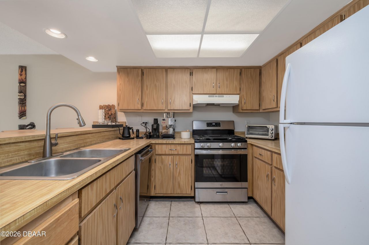 201 Club House Boulevard, New Smyrna Beach, FL 32168 Photo