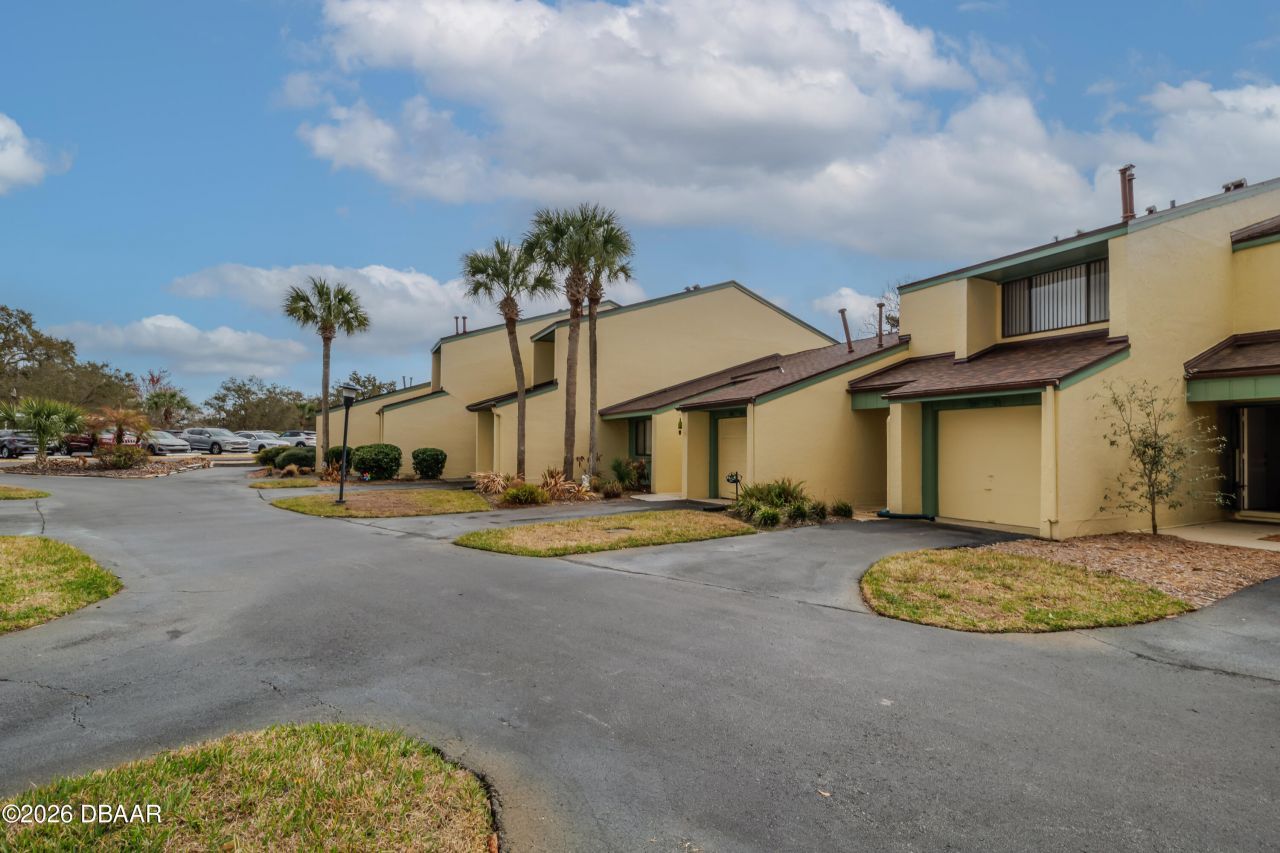 201 Club House Boulevard, New Smyrna Beach, FL 32168 Photo