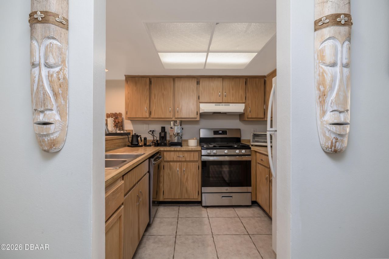 201 Club House Boulevard, New Smyrna Beach, FL 32168 Photo