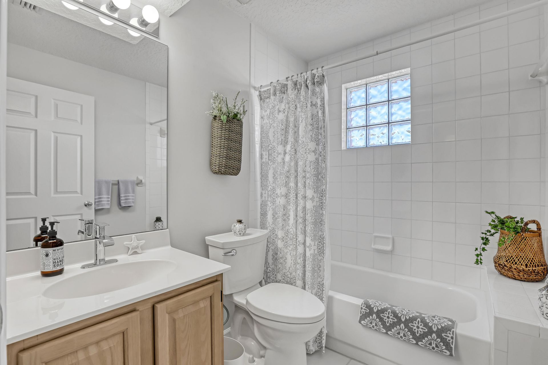 402 Muirfield Court, Unit 402d, Jupiter, FL 33458 Photo