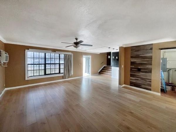 1230 NE 205th Ter, Miami, FL 33179