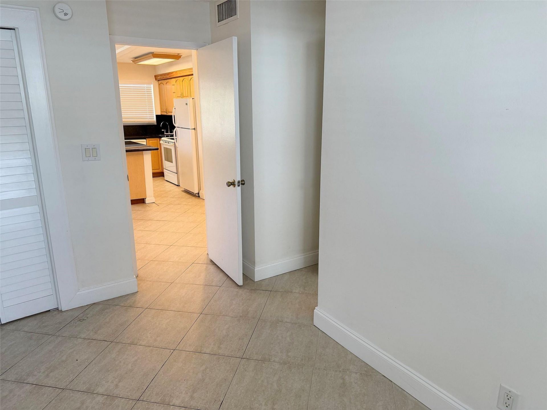 3216 NE 13th Street, Unit 8, Pompano Beach, FL 33062 Photo