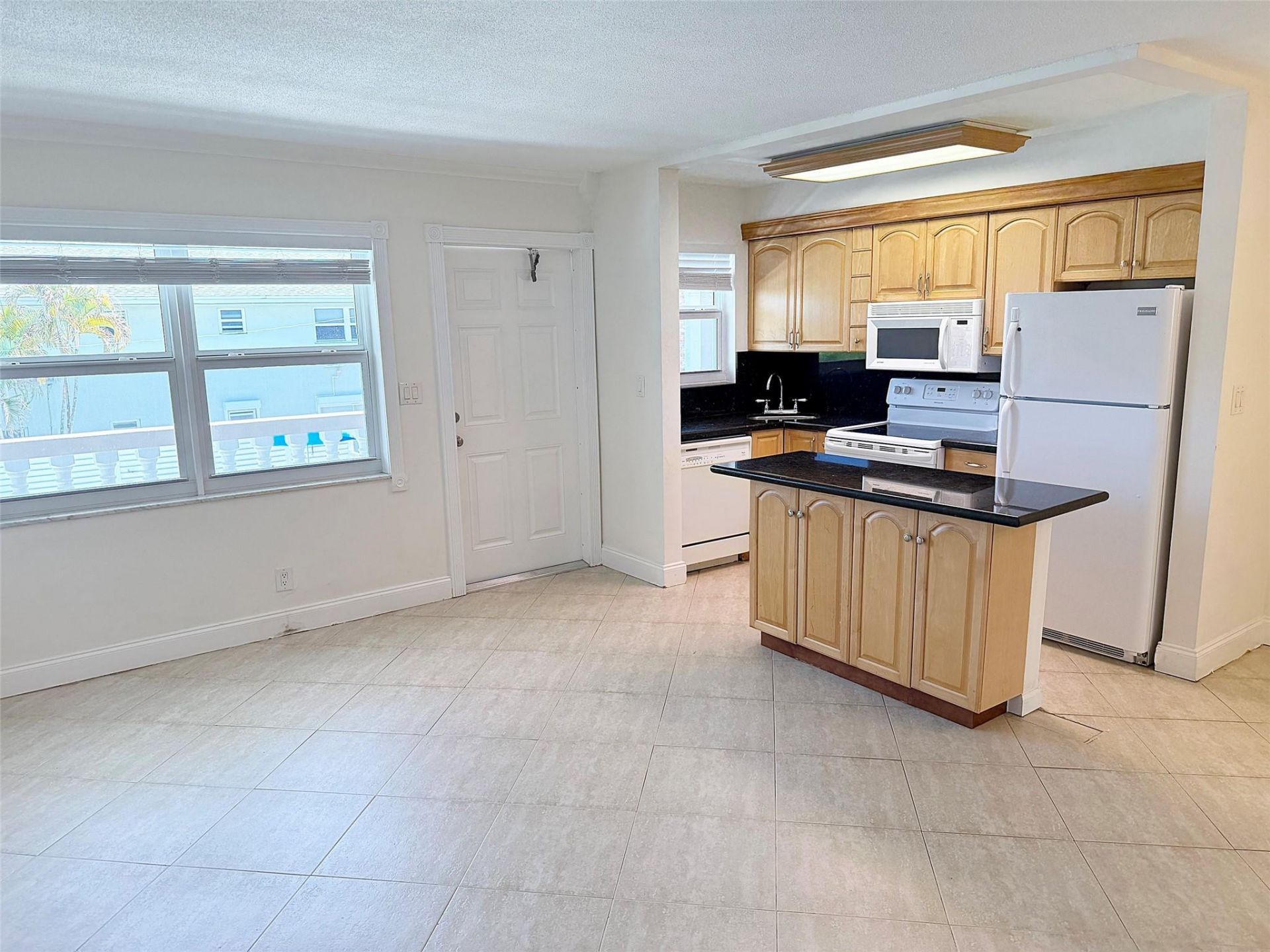 3216 NE 13th Street, Unit 8, Pompano Beach, FL 33062 Photo
