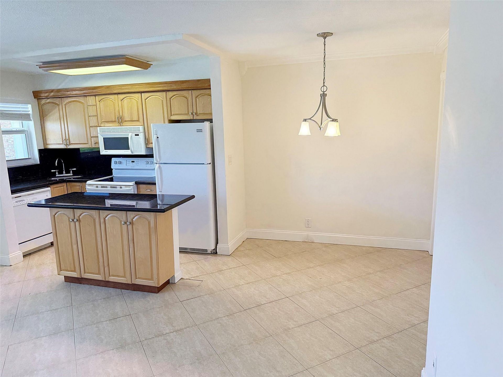 3216 NE 13th Street, Unit 8, Pompano Beach, FL 33062 Photo
