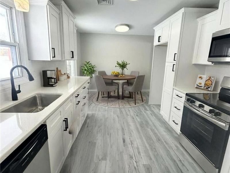 2353 W Hale Drive, Hudson, OH 44236 Photo 3