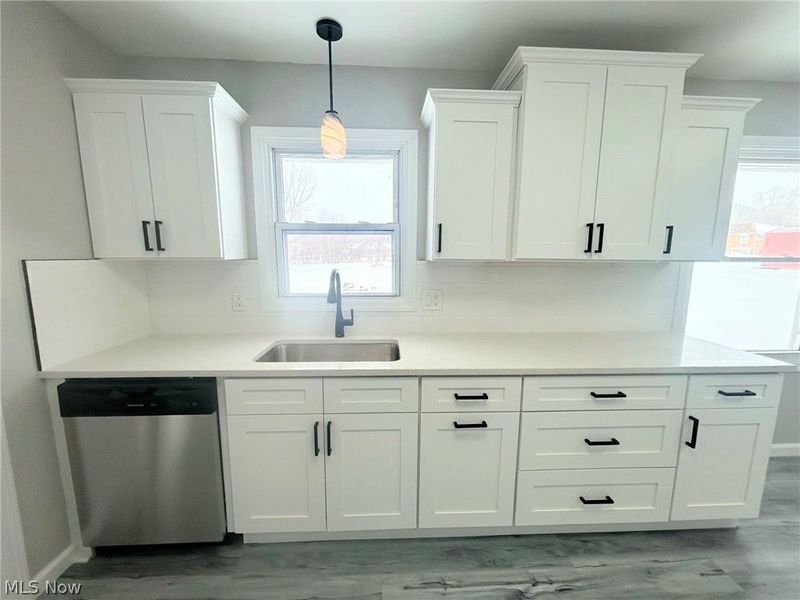 2353 W Hale Drive, Hudson, OH 44236 Photo 4