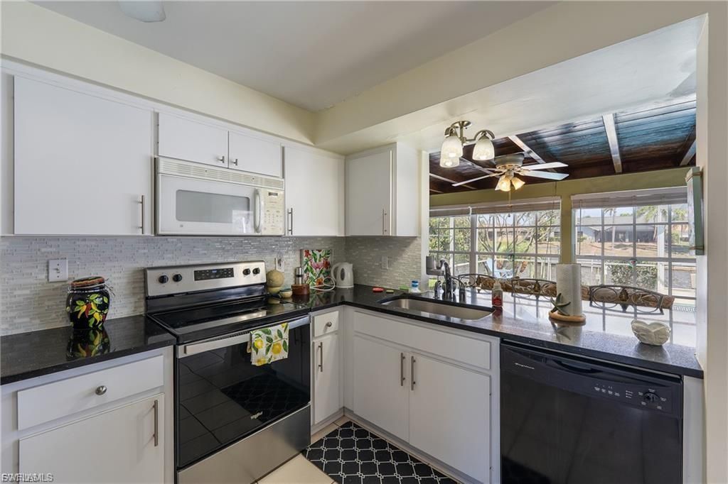 3109 SE 10th Ave, Cape Coral, FL 33904 Photo