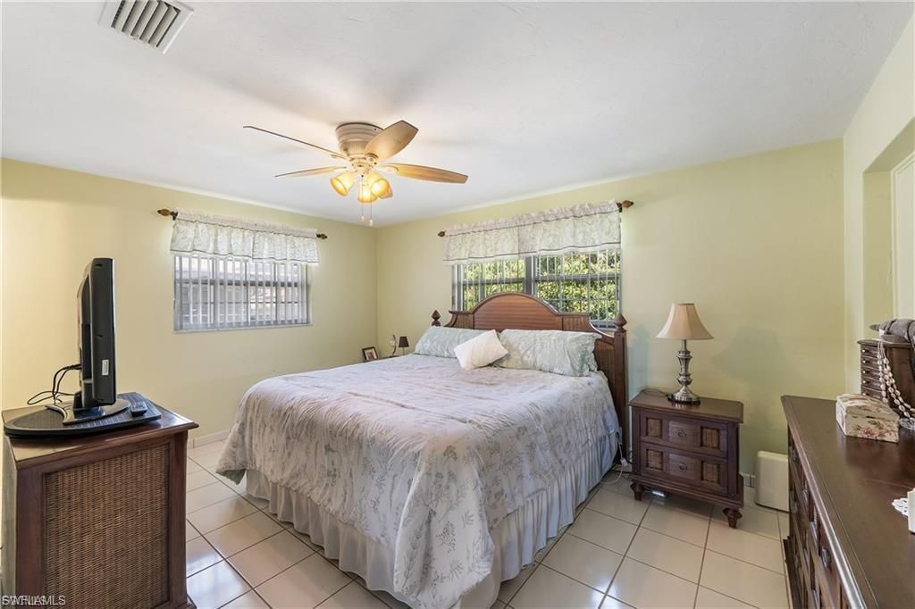 3109 SE 10th Ave, Cape Coral, FL 33904 Photo