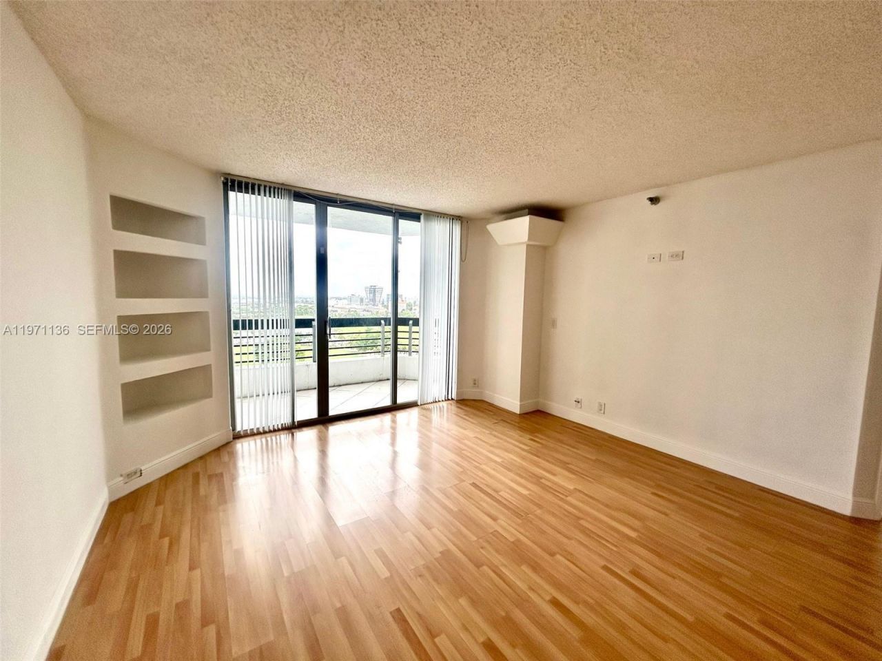 3400 NE 192nd St , Unit 1607, Aventura, FL 33180 Photo